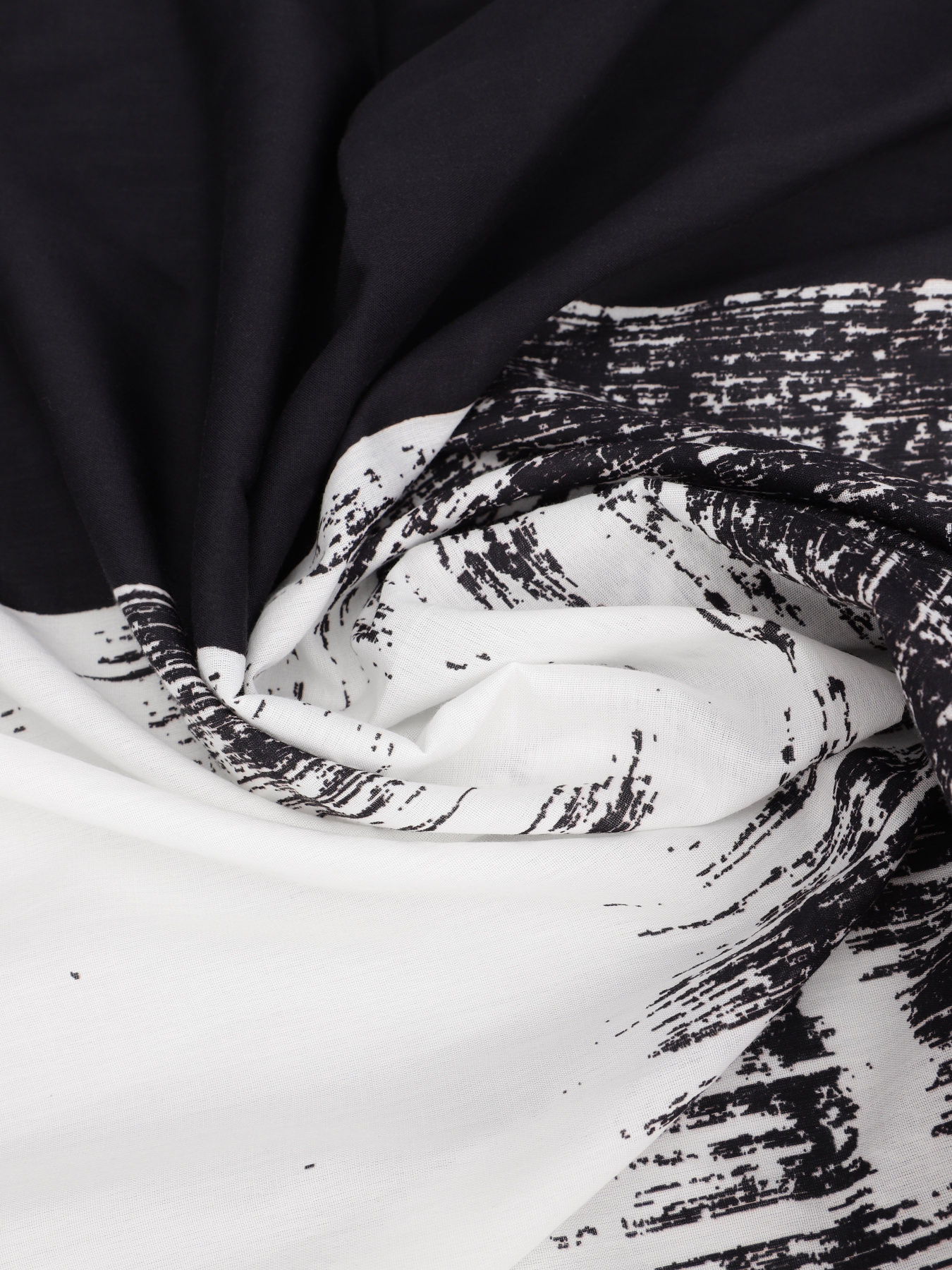 Шарф Calvin Klein Monologo Embro Scarf модель K60K610912-BDS Фото