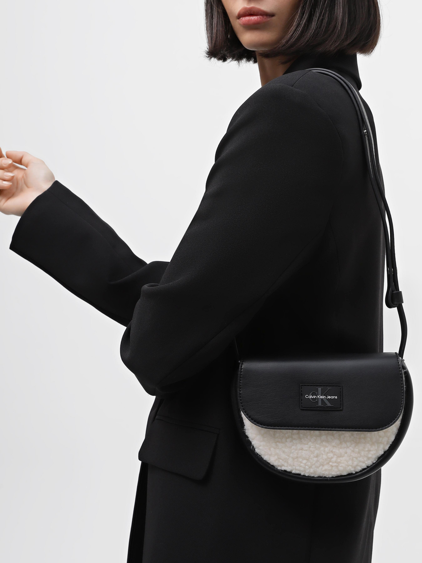 Кросс-боди Calvin Klein Chunky Cupsole Laceup Mid модель K60K611229-0GK Фото