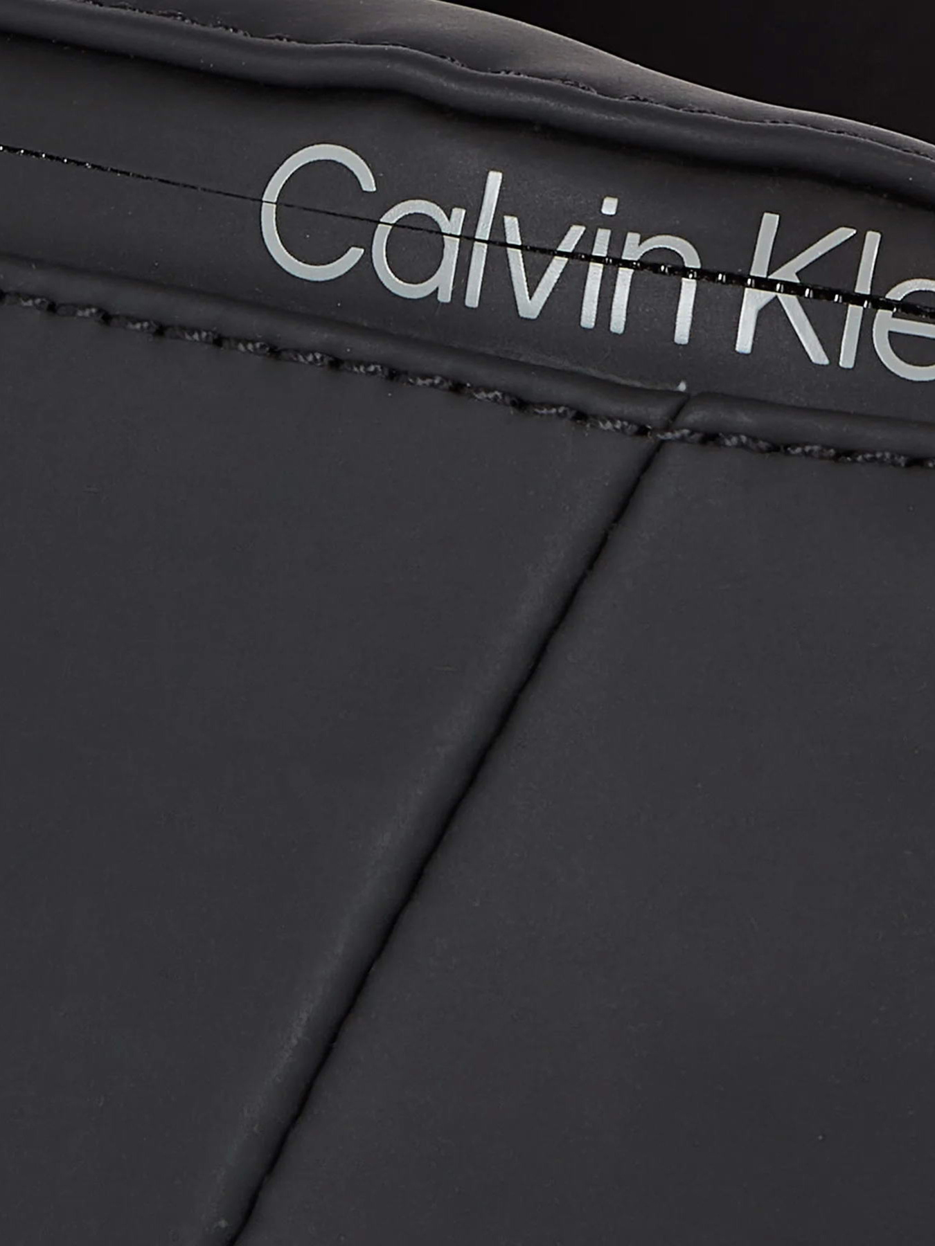 Поясная сумка Calvin Klein Rubberized Waistbag модель K50K510799-BAX Фото