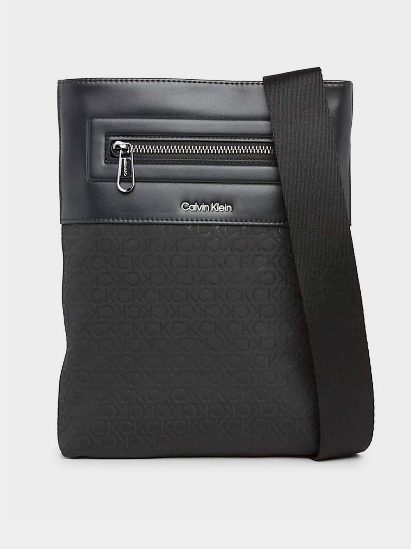 Мессенджер Calvin Klein Elevated Flatpack Repreve модель K50K510823-01L Фото