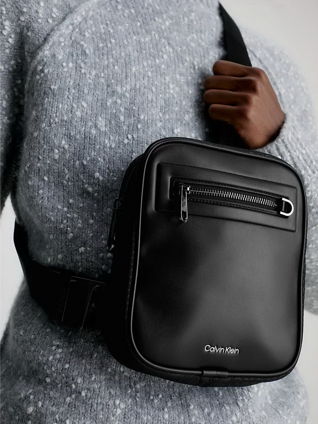 Мессенджер Calvin Klein Ck Elevated Con Reporter S Repre модель K50K510853-01I Фото