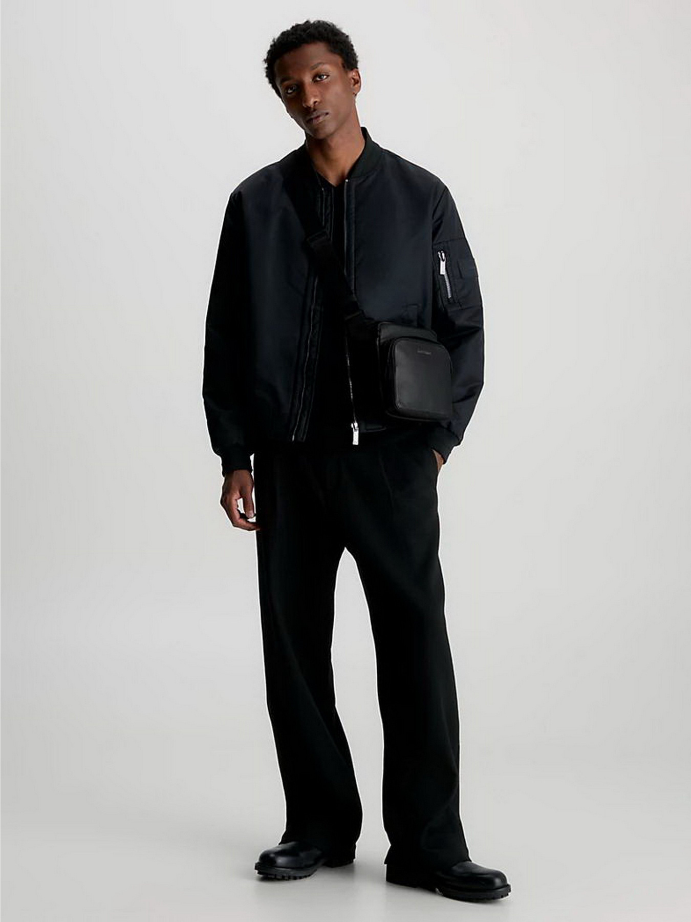 Мессенджер Calvin Klein Ck Must Reporter S W/Pckt модель K50K511187-BAX Фото