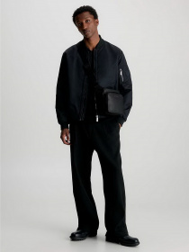 Мессенджер Calvin Klein Ck Must Reporter S W/Pckt модель K50K511187-BAX Фото