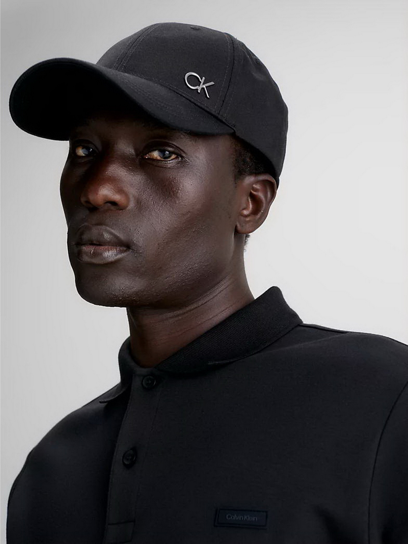 Кепка Calvin Klein Ck Bombed Metal Bb Cap модель K50K510968-BAX Фото