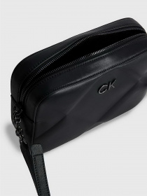 Кросс-боди Calvin Klein Re-Lock Quilt Camera Bag модель K60K610767-BAX Фото
