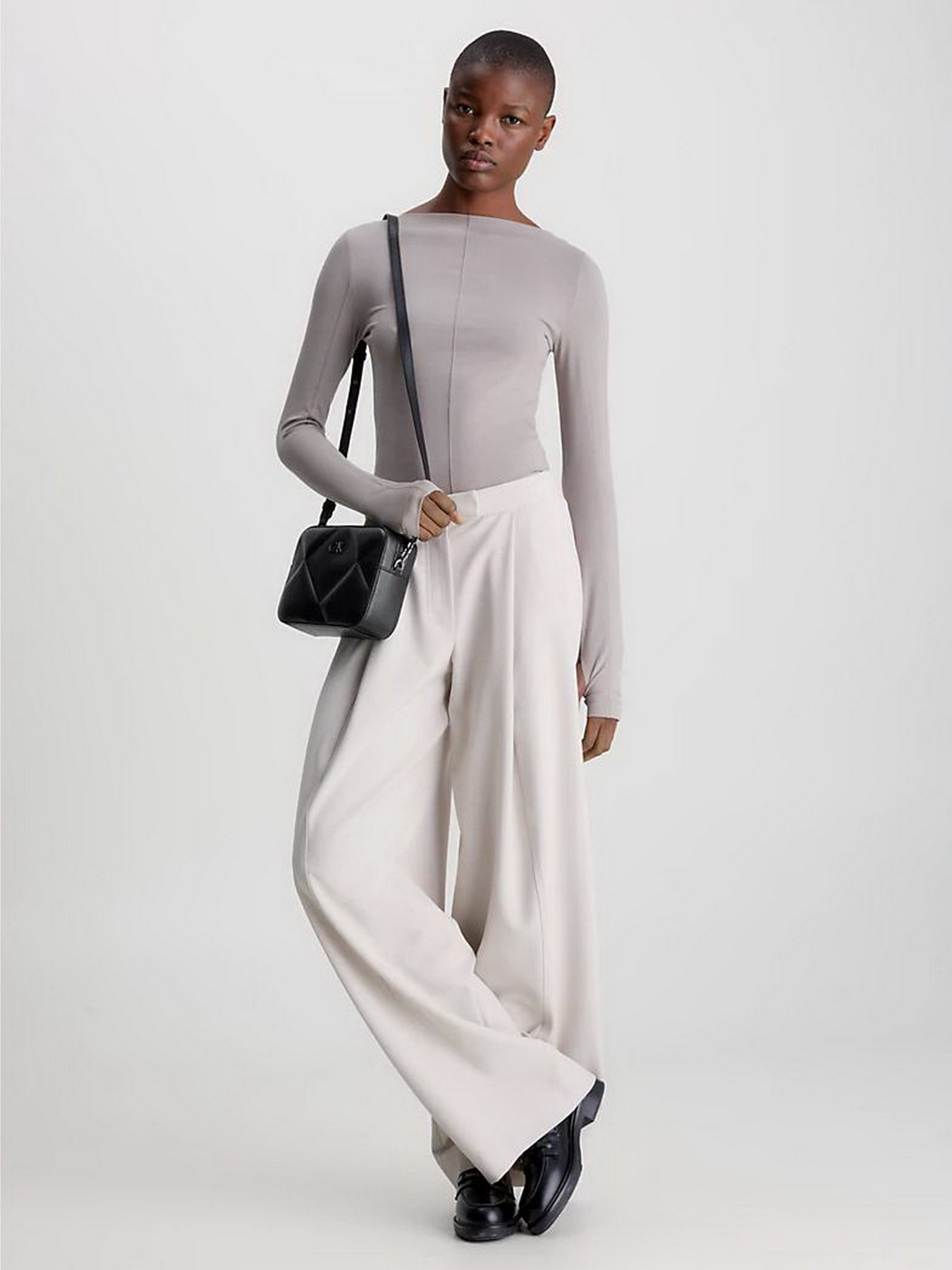 Крос-боді Calvin Klein Re-Lock Quilt Camera Bag модель K60K610767-BAX Фото