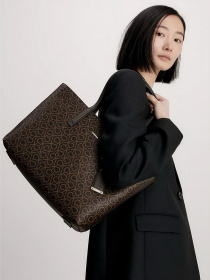 Шоппер Calvin Klein Ck Must Shopper Md Mono модель K60K610923-0HD Фото