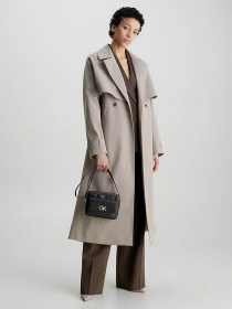 Кросс-боди Calvin Klein Re-Lock Camera Bag W/Flap модель K60K611083-BAX Фото