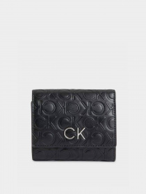 Кошелек Calvin Klein Re-Lock Trifold Xs Emb модель K60K611321-BAX Кошелек Calvin Klein Re-Lock Trifold Xs Emb модель K60K611321-BAX Фото