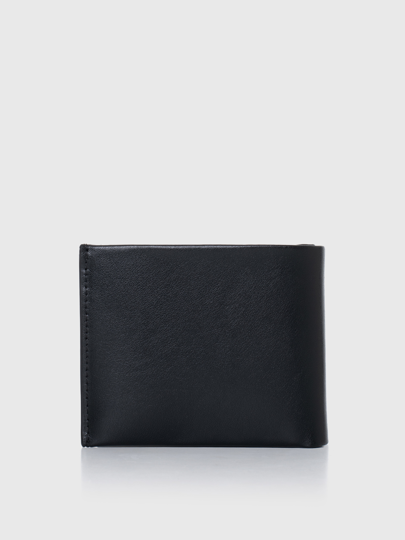 Гаманець Calvin Klein Minimal Focus Bifold 5Cc W/Coin модель K50K511276-BEH Гаманець Calvin Klein Minimal Focus Bifold 5Cc W/Coin модель K50K511276-BEH Фото