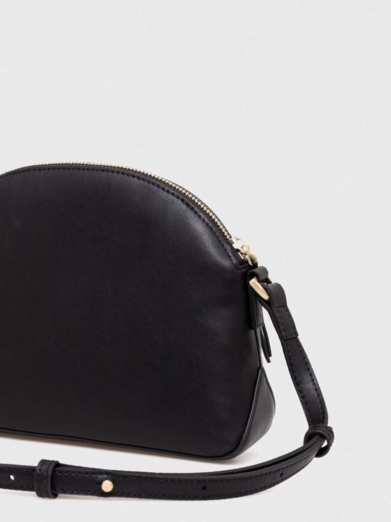 Кросс-боди Calvin Klein Re-Lock Seasonal Crossbody Md модель K60K611444-BEH Фото