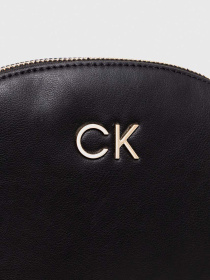 Крос-боді Calvin Klein Re-Lock Seasonal Crossbody Md модель K60K611444-BEH Крос-боді Calvin Klein Re-Lock Seasonal Crossbody Md модель K60K611444-BEH Фото