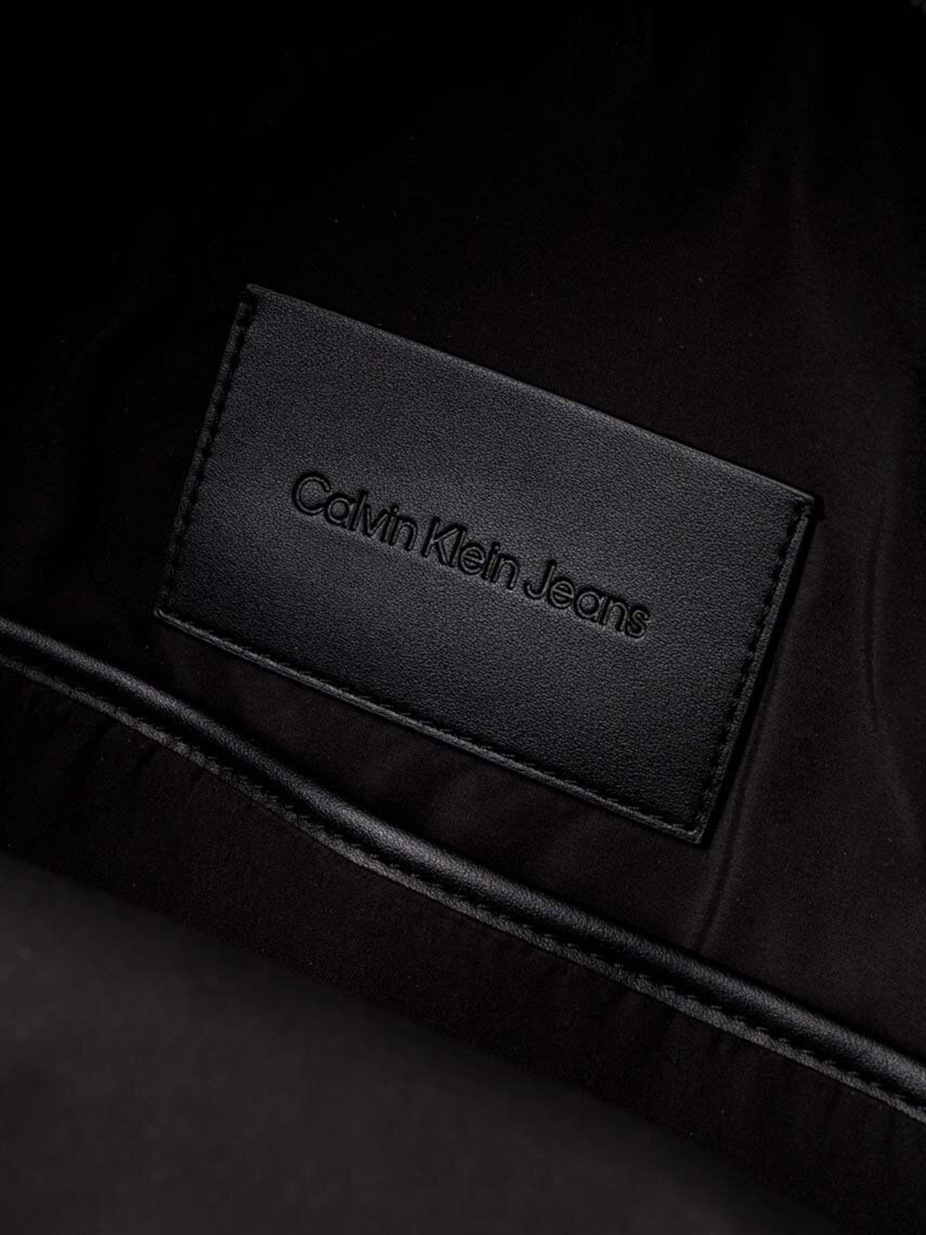 Рюкзак Calvin Klein Monogram Soft Campus Bp40 модель K50K511522-BEH Фото