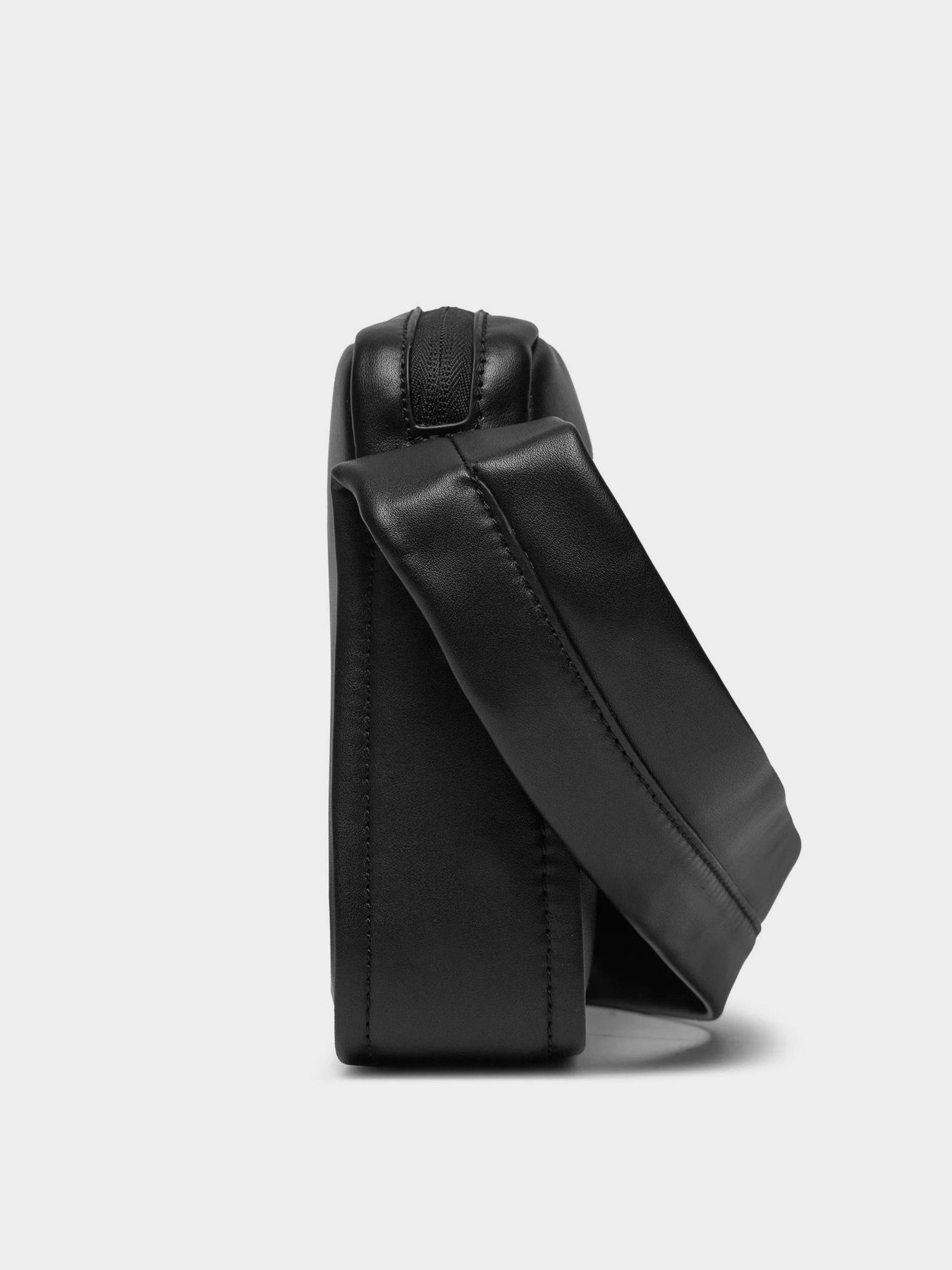 Крос-боді Calvin Klein Block Sq Camerabag21 Pu модель K60K611468-BEH Фото