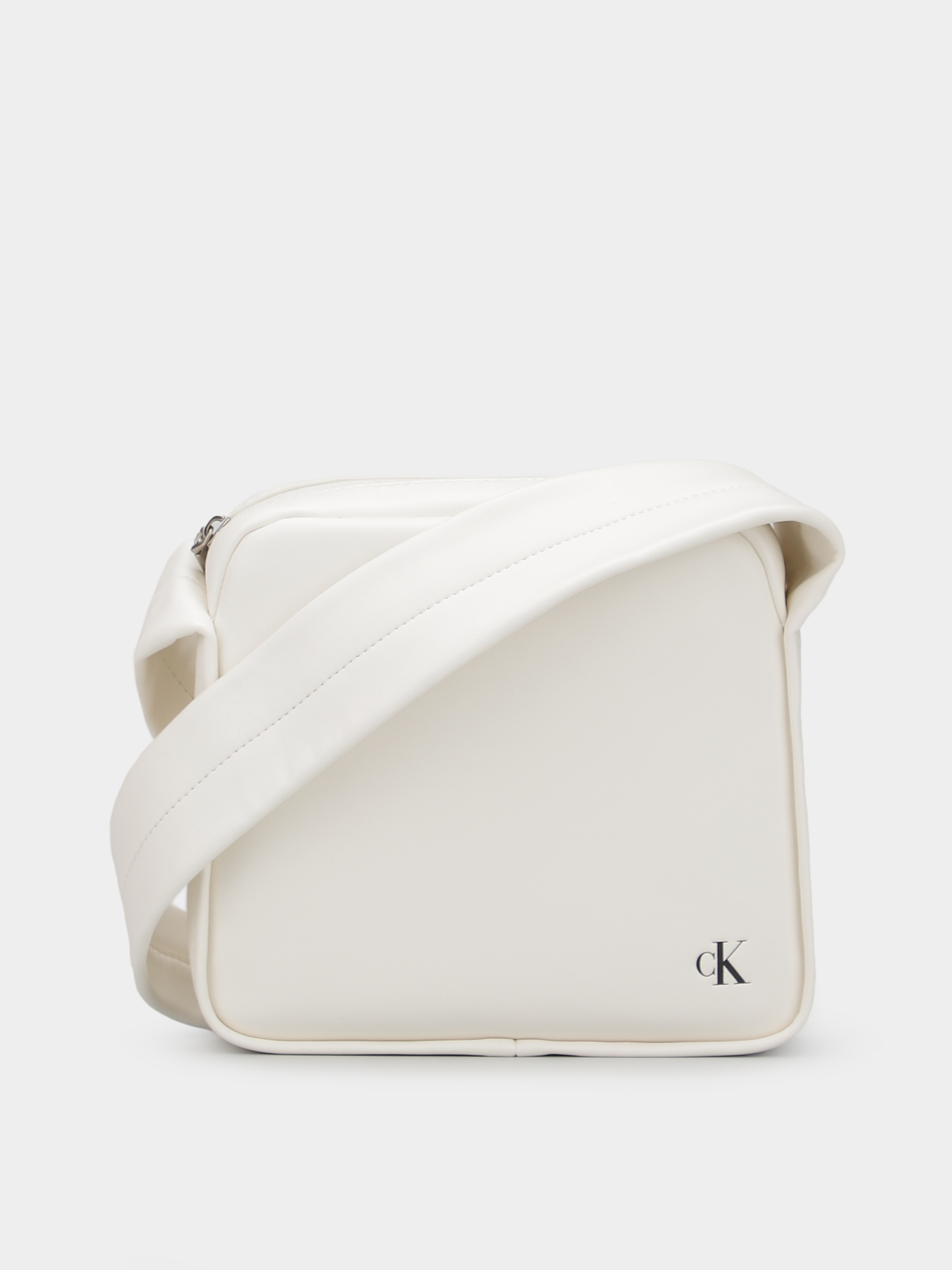 Крос-боді Calvin Klein Block Sq Camerabag21 Pu модель K60K611468-YAF Фото