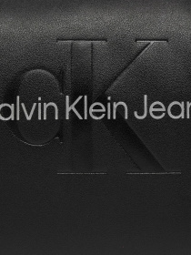 Хобо Calvin Klein Sculpted Shoulderbag22 Mono модель K60K611549-0GL Фото