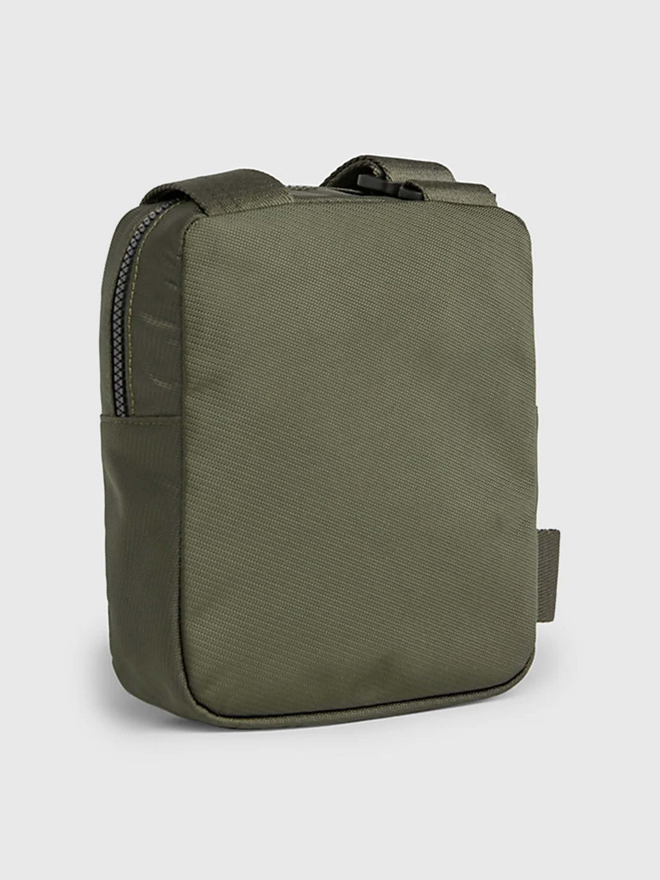 Кросс-боди Calvin Klein Essential модель K50K511639-MRZ Фото