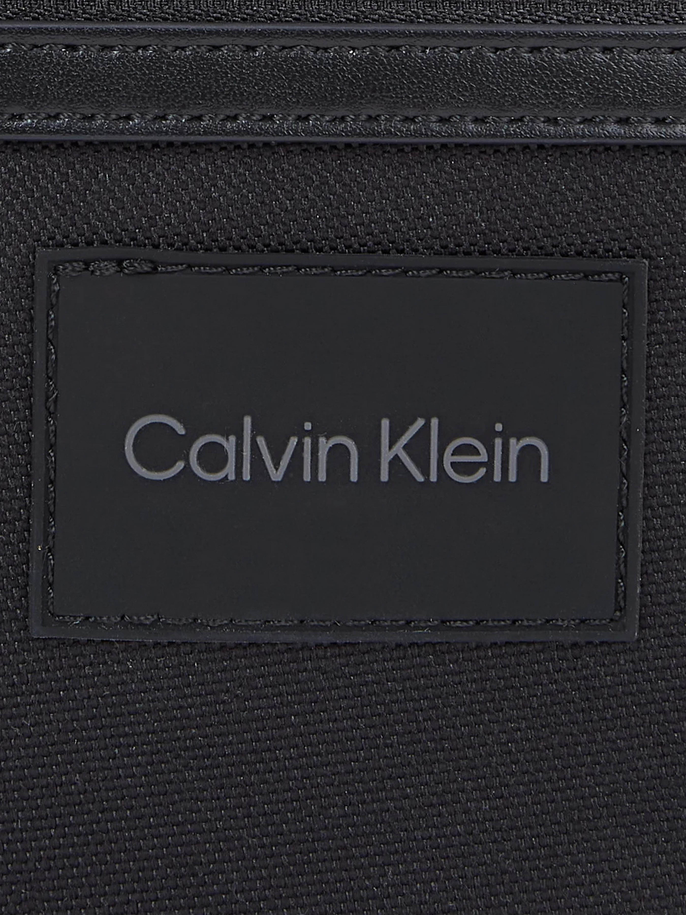 Поясная сумка Calvin Klein Remote Pro модель K50K511748-BEH Фото