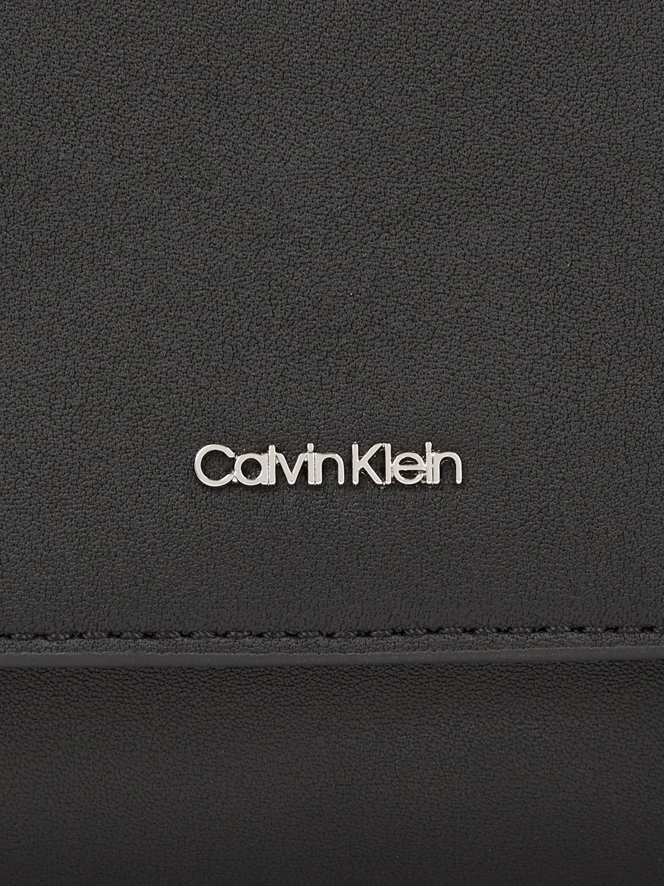 Хобо Calvin Klein Ck Must модель K60K611928-BEH Фото