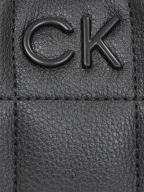 Кросс-боди Calvin Klein Square Quilt Chain Shoulder Bag модель K60K612018-BEH Фото