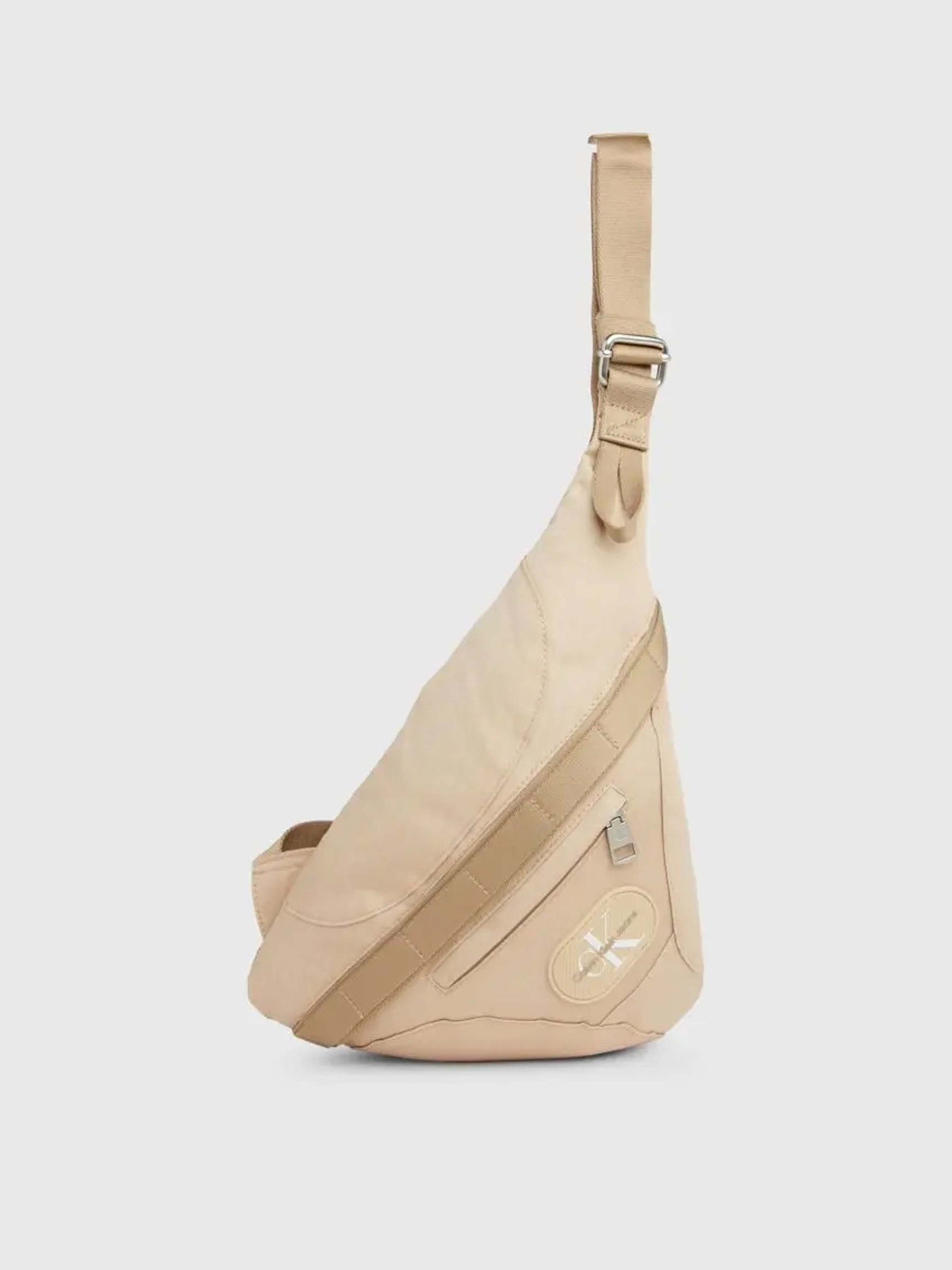 Крос-боді Calvin Klein Metaforms Rounded Cb Sling38 модель K50K511733-PF2 Фото