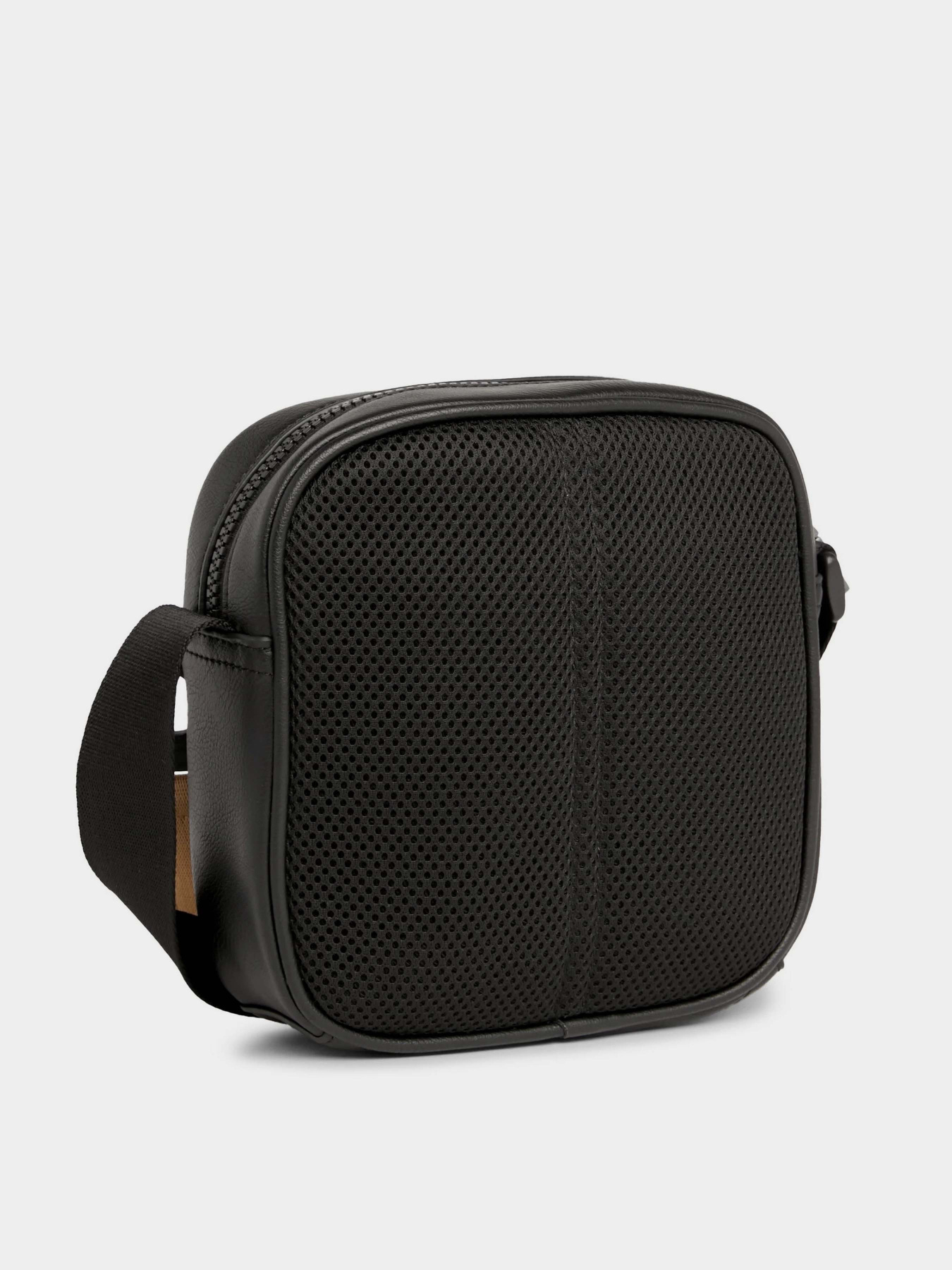 Крос-боді Calvin Klein Tagged Square Camera Bag18 модель K50K511779-BEH Фото