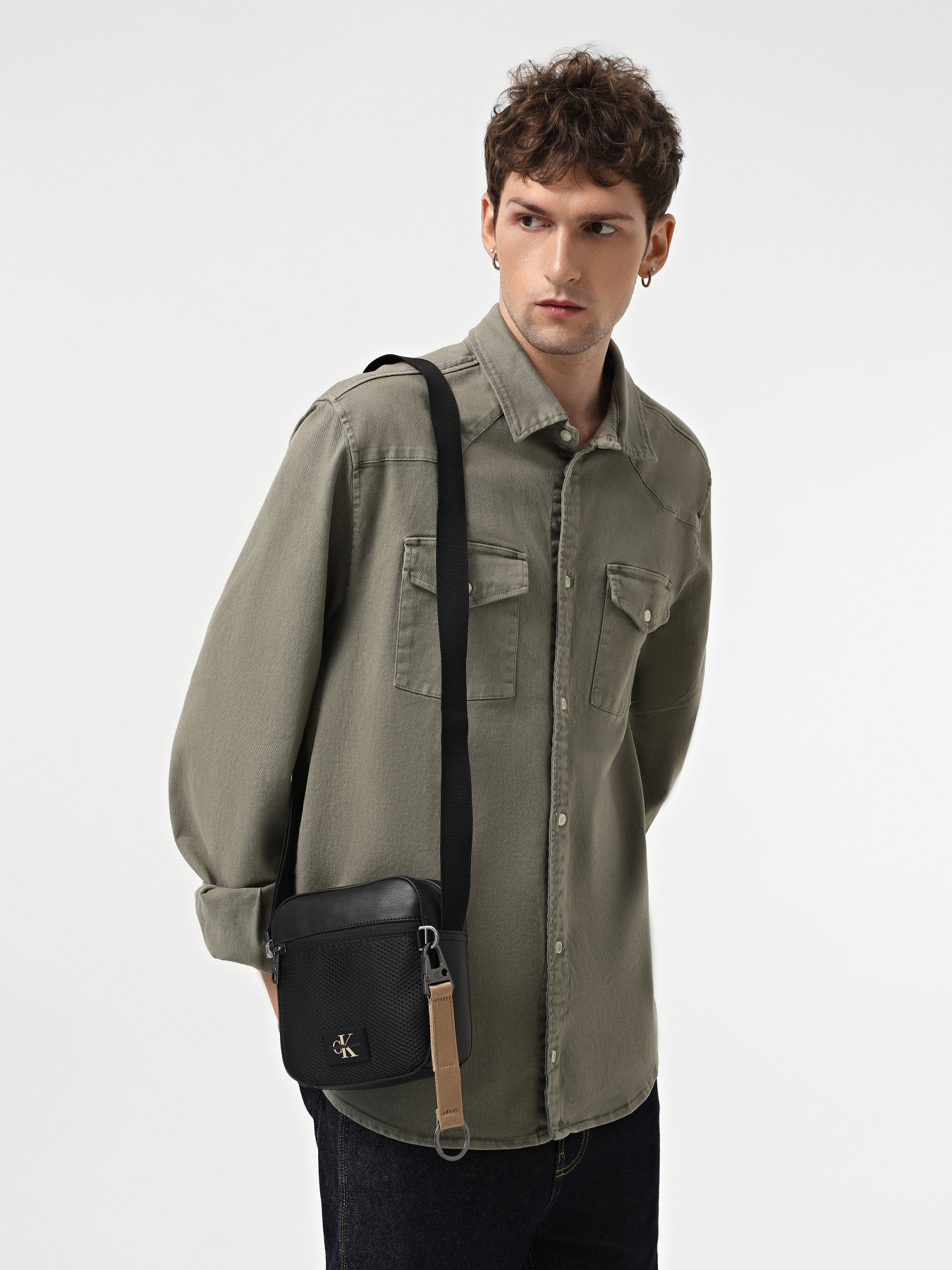 Крос-боді Calvin Klein Tagged Square Camera Bag18 модель K50K511779-BEH Фото