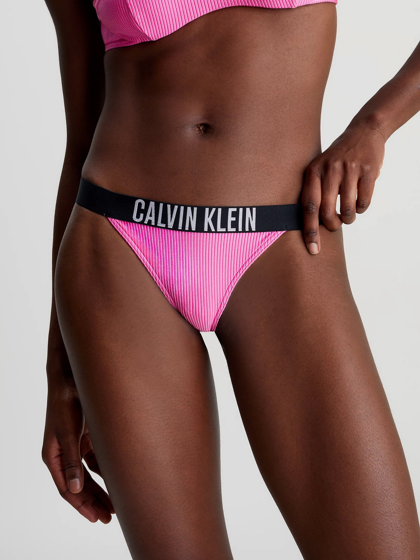 Нижняя часть купальника Calvin Klein Underwear Intense Power Rib модель KW0KW02392-TOZ Фото