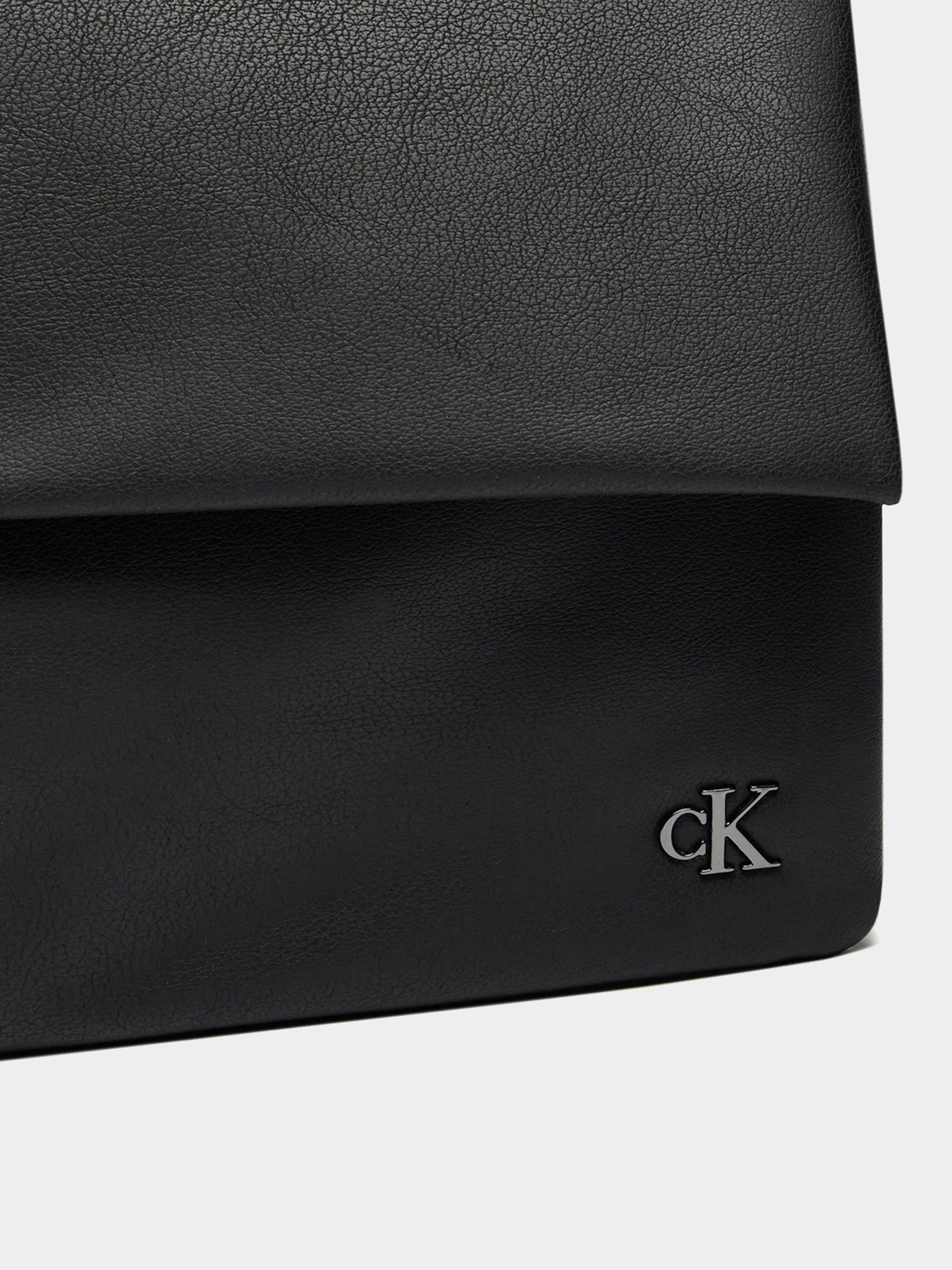 Сумка Calvin Klein Micro Mono Ew Flap25 модель K60K611947-0GR Фото