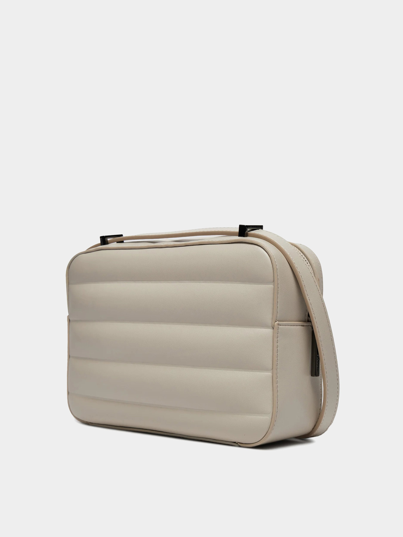 Кросс-боди Calvin Klein Line Quilt Camera модель K60K612114-PEG Фото
