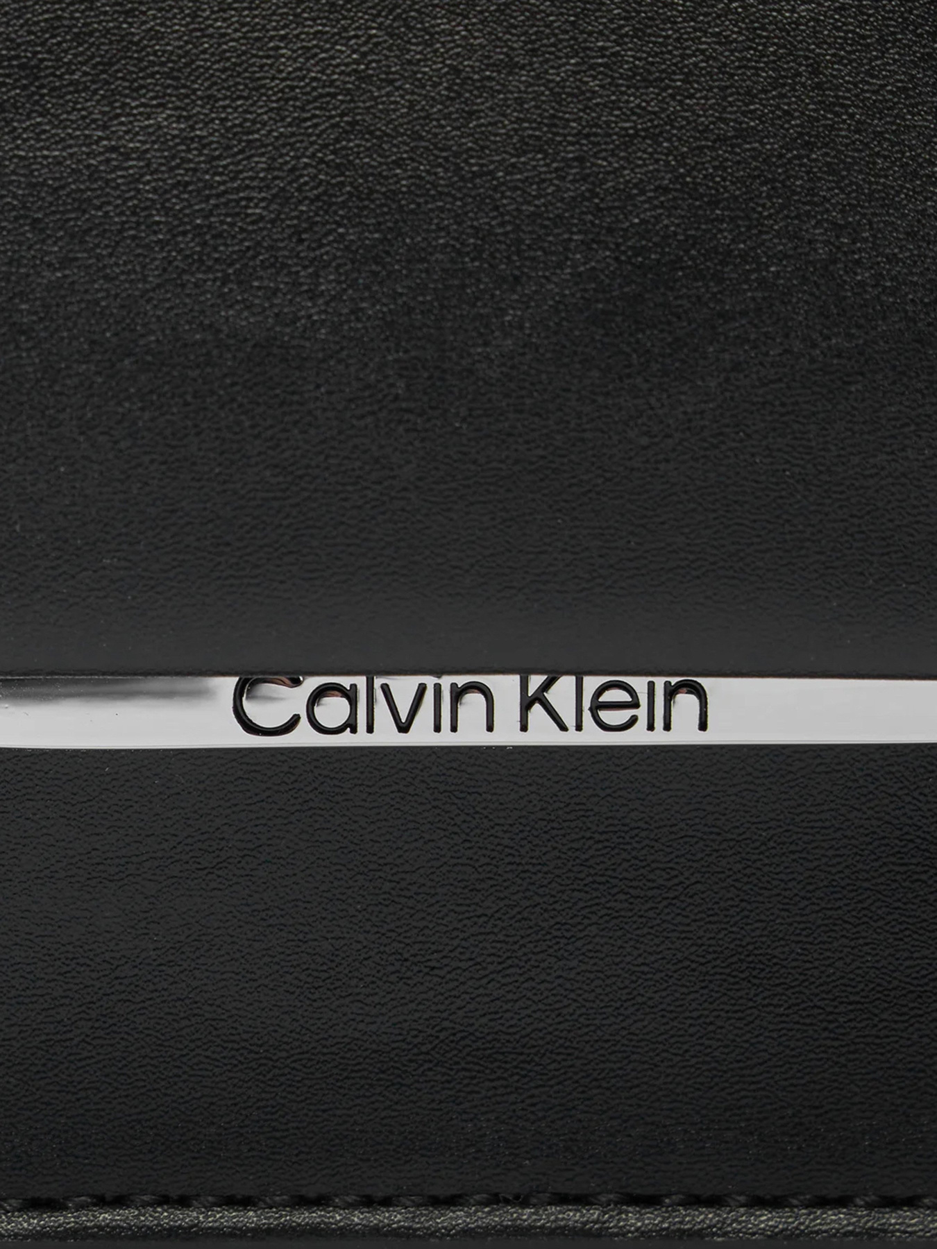 Сумка Calvin Klein Linear Shoulder модель K60K612158-BEH Фото