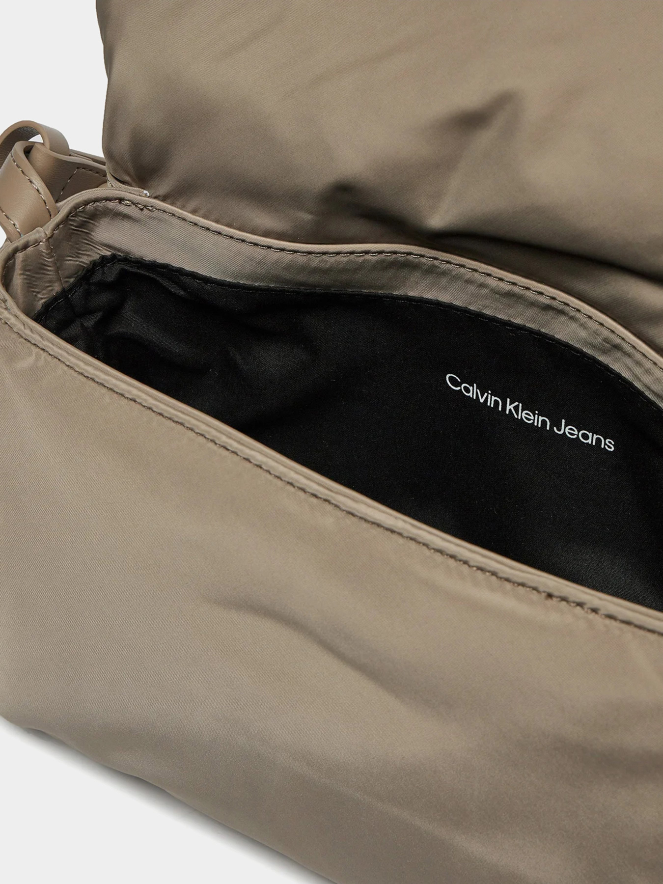 Кросс-боди Calvin Klein Micro Mono модель K60K612224-PCB Кросс-боди Calvin Klein Micro Mono модель K60K612224-PCB Фото