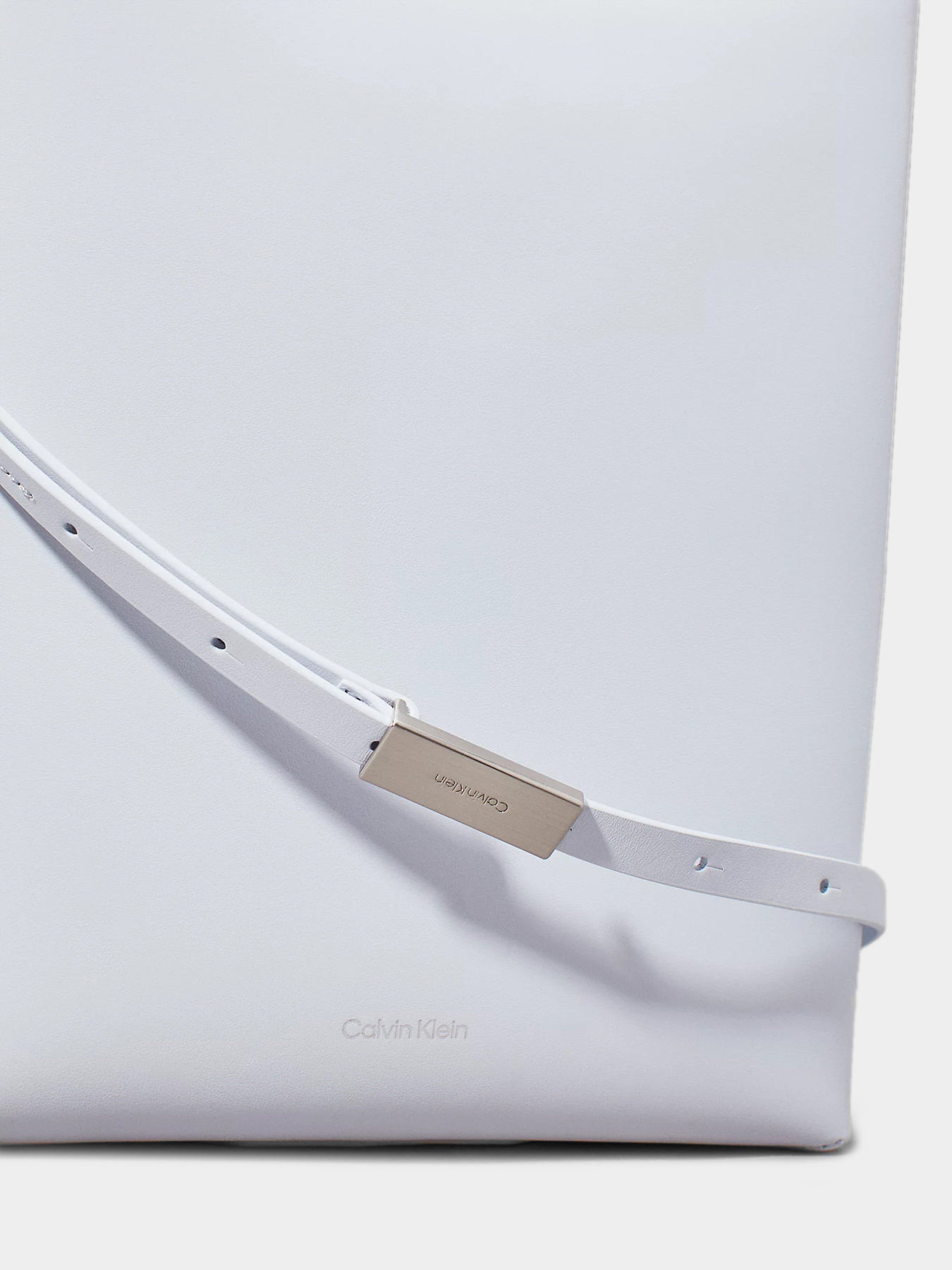 Кросс-боди Calvin Klein Line модель K60K612649-CAY Фото