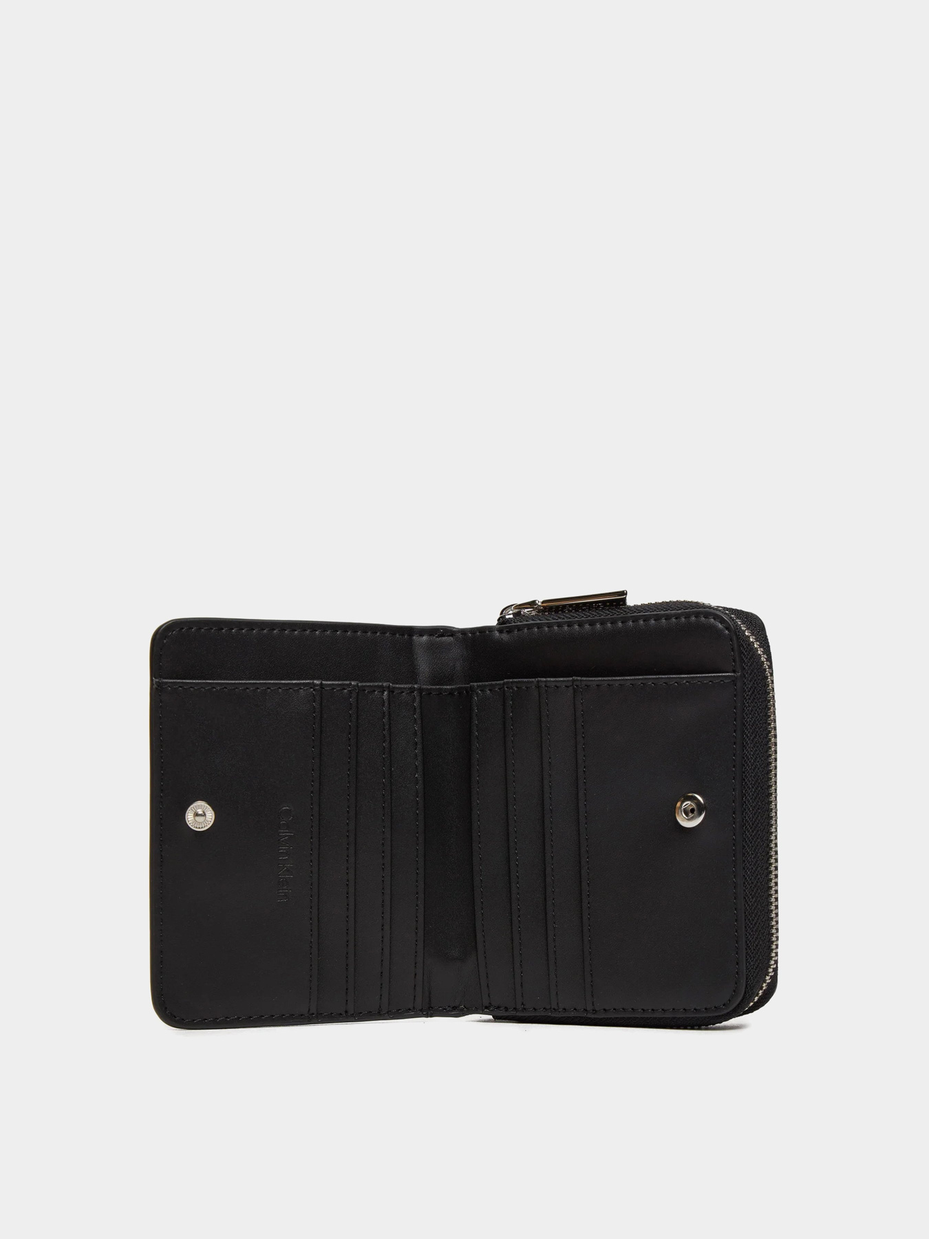 Кошелек Calvin Klein Must Md Zip Around модель K60K612355-BEH Фото