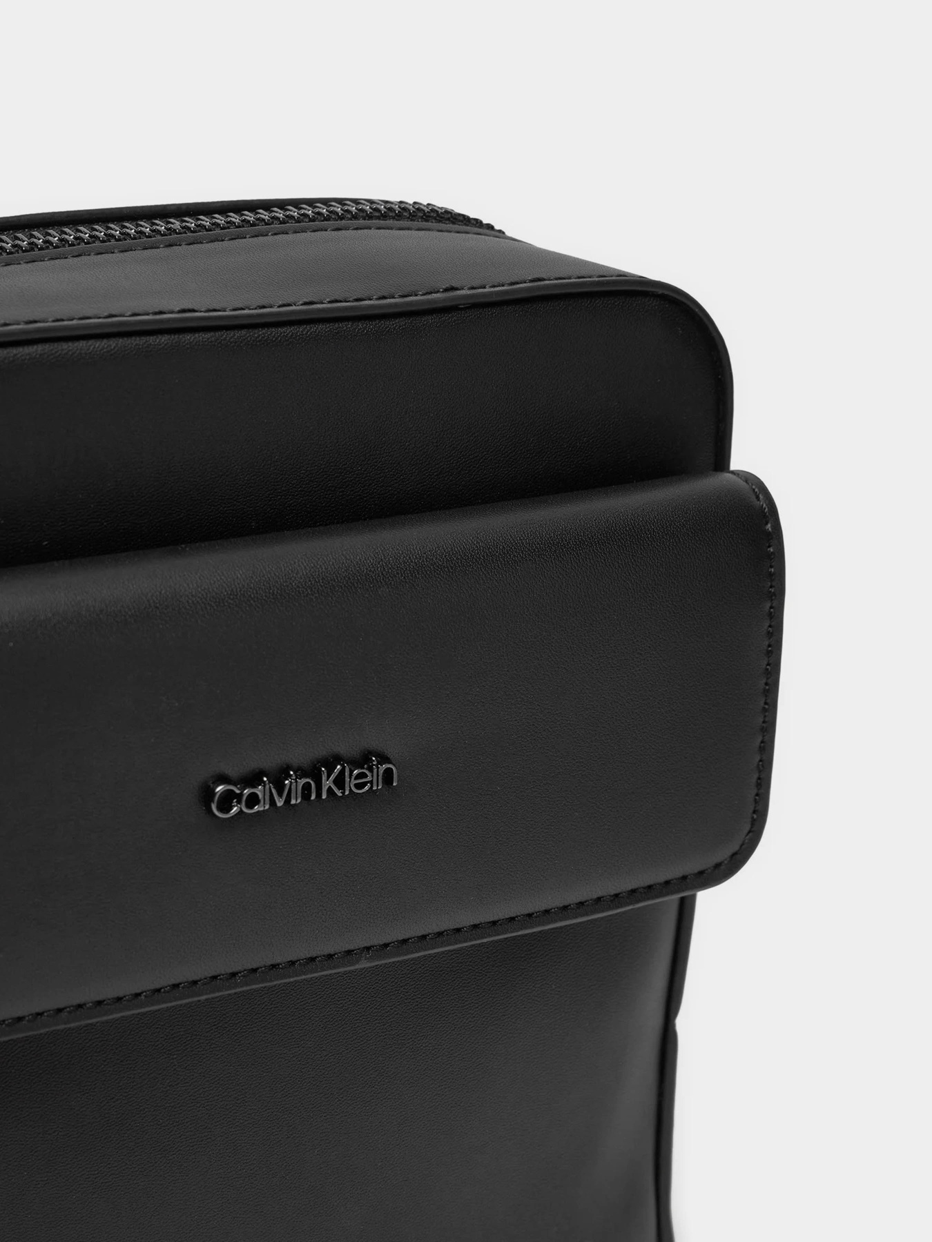 Мессенджер Calvin Klein Vertical модель K50K512221-BEH Фото