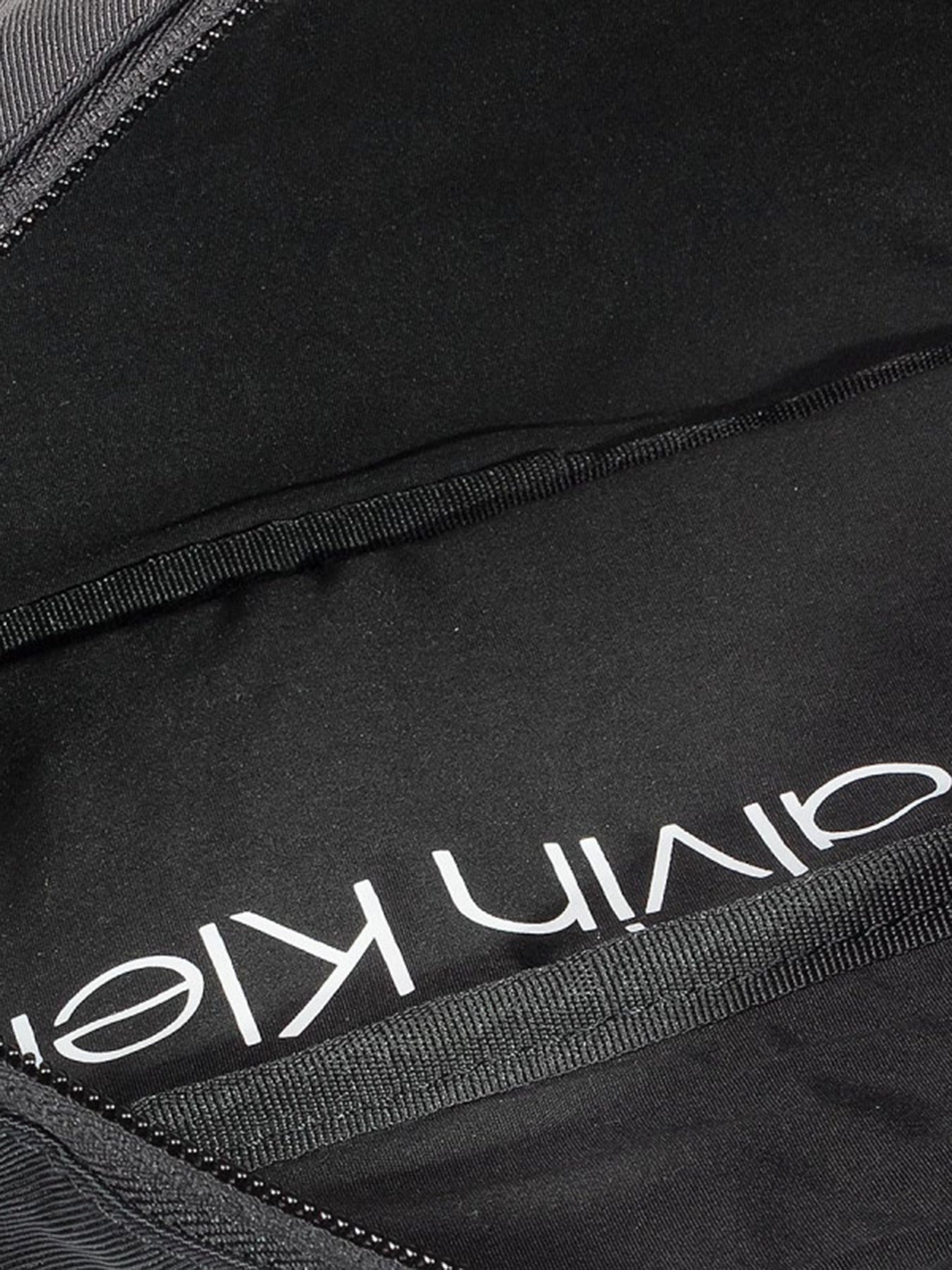 Поясна сумка Calvin Klein модель K50K505660_BDS0 Фото