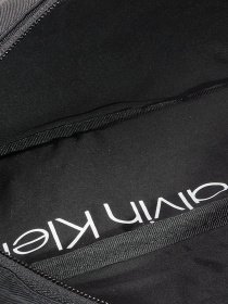 Поясная сумка Calvin Klein модель K50K505660_BDS0 Фото