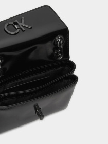 Кросс-боди Calvin Klein Re-Lock Sm Shoulder модель K60K612558-BEH Фото