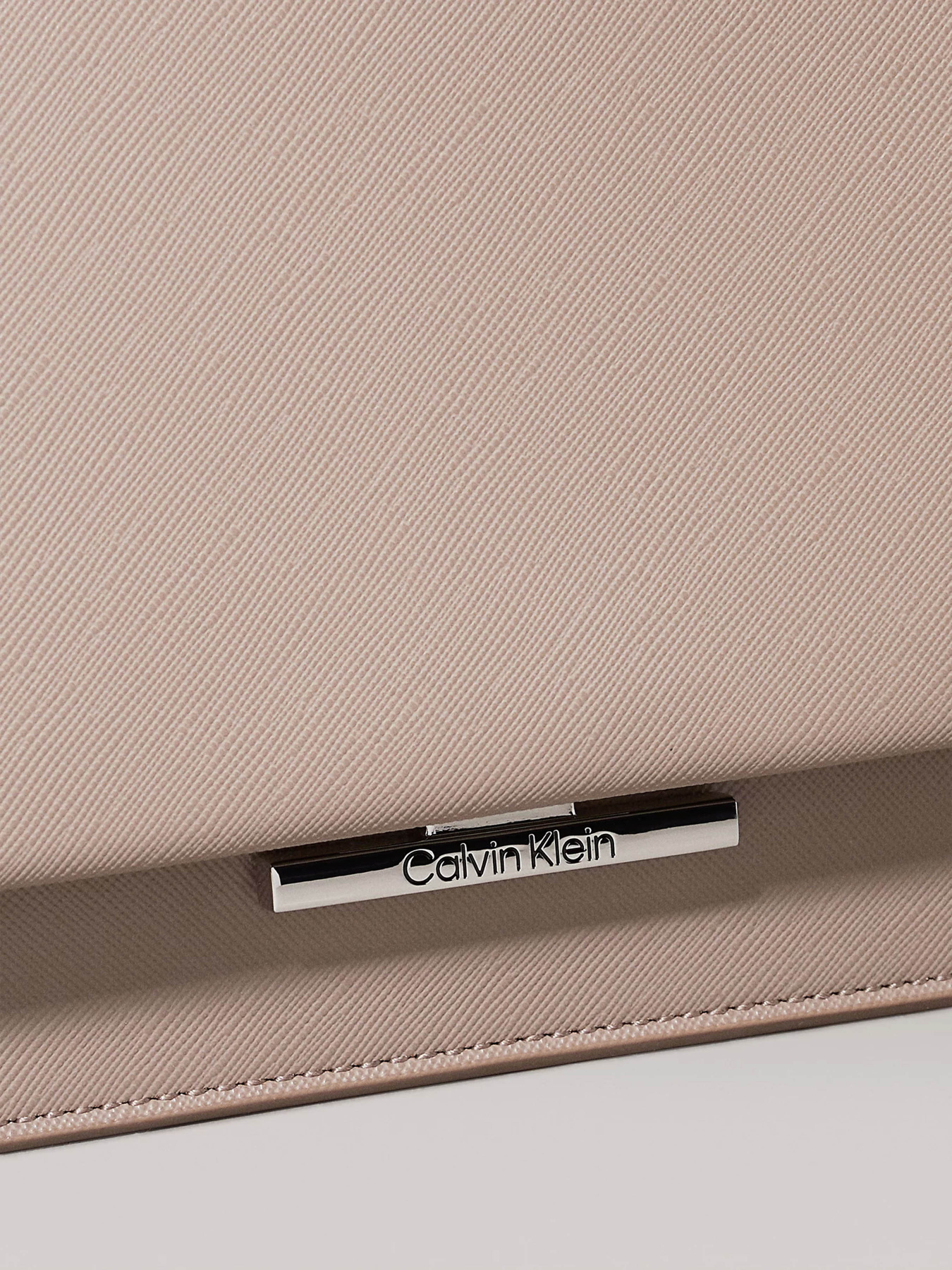 Крос-боді Calvin Klein Linear модель K60K612559-PA0 Фото