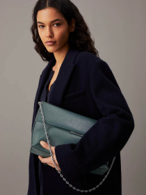 Кросс-боди Calvin Klein Linear модель K60K612560-LG2 Фото