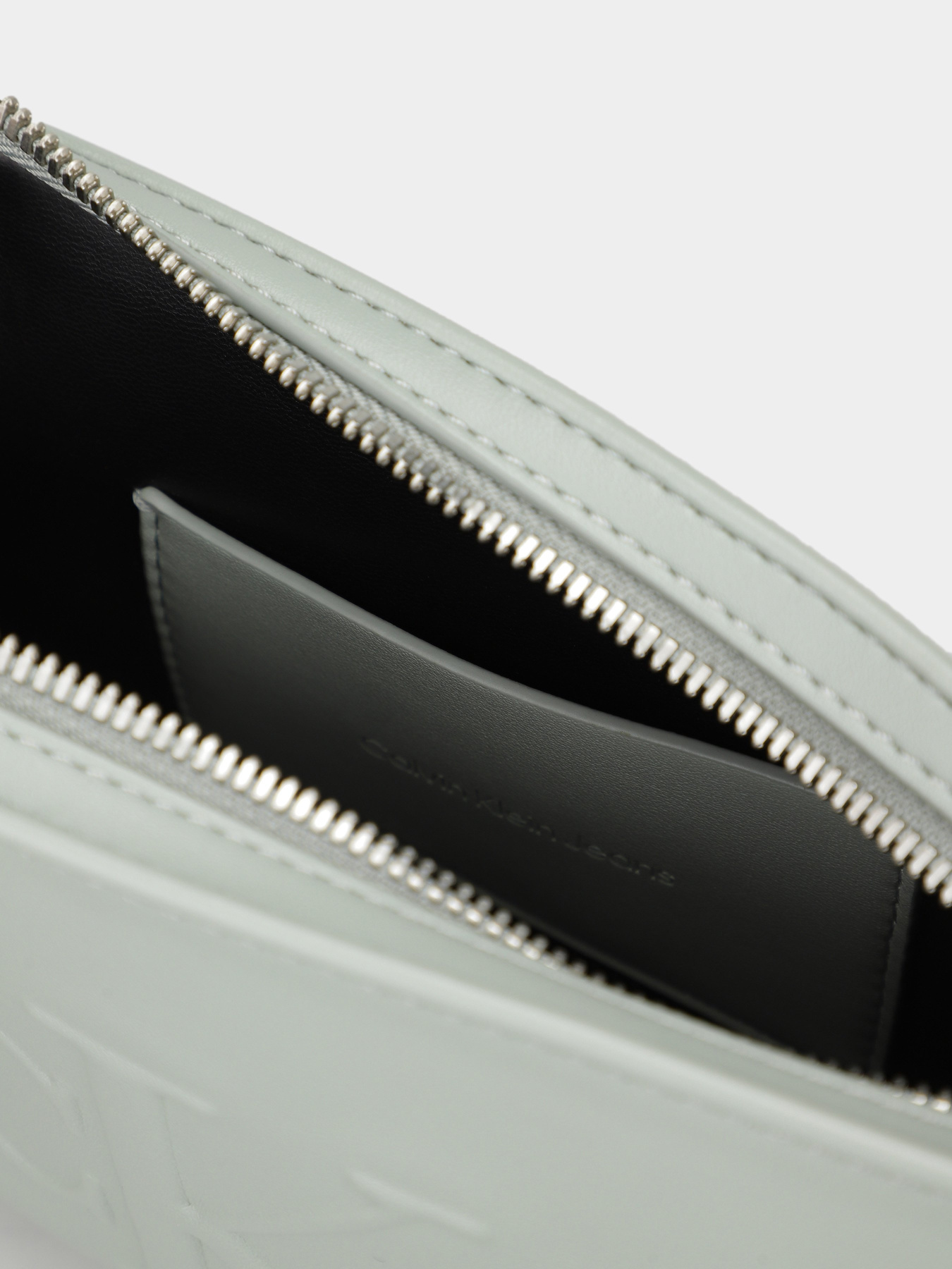 Хобо Calvin Klein Sculpted Shoulder модель K60K612725-PFF Фото