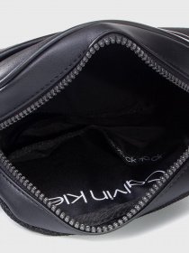 Мессенджер Calvin Klein модель K50K505676_BAX0 Фото