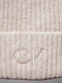 Шапка Calvin Klein Embroidery Airy модель K60K612586-PCJ Шапка Calvin Klein Embroidery Airy модель K60K612586-PCJ Фото