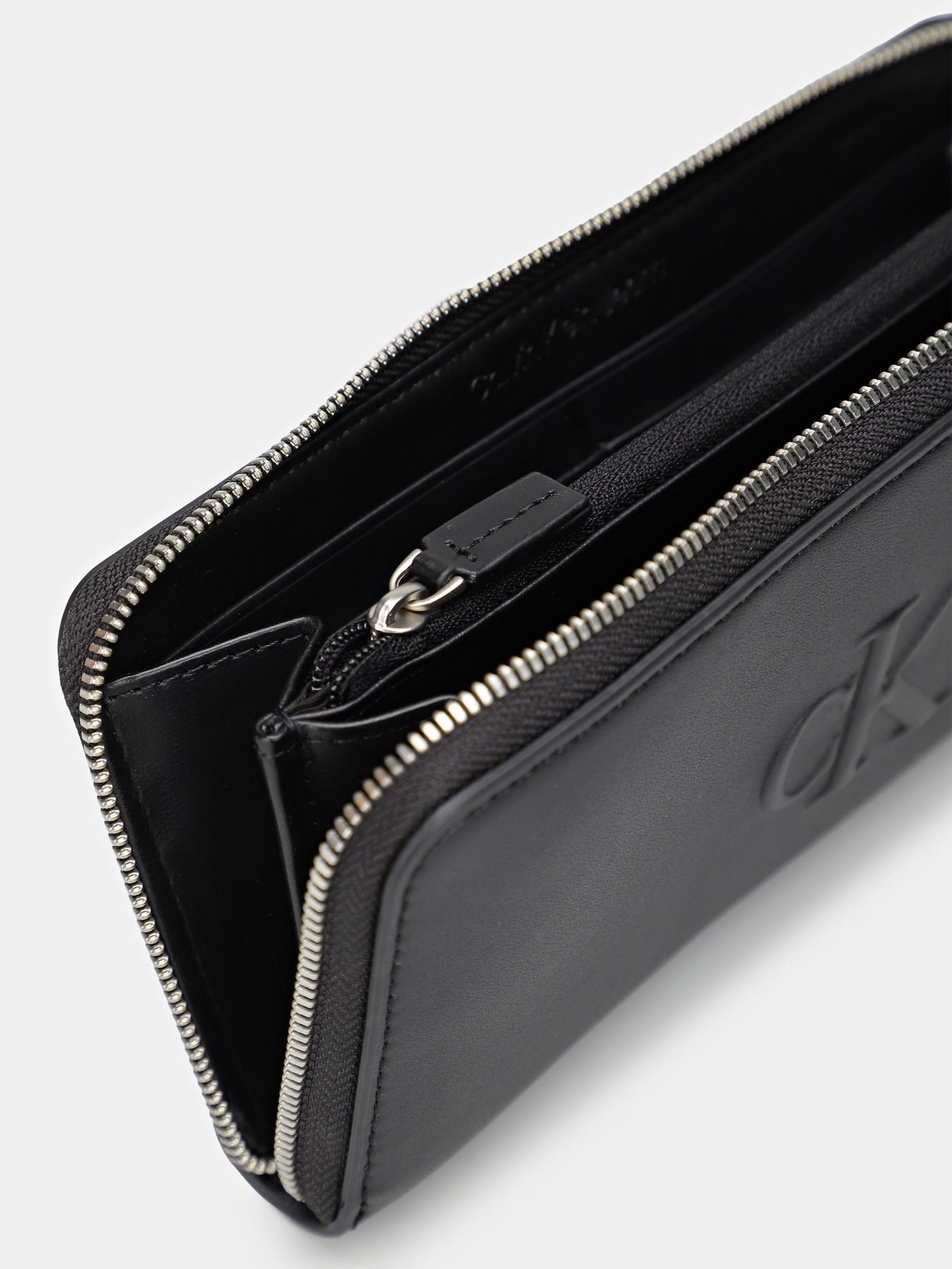 Кошелек Calvin Klein Sculpted Zip модель K60K612743-BEH Фото