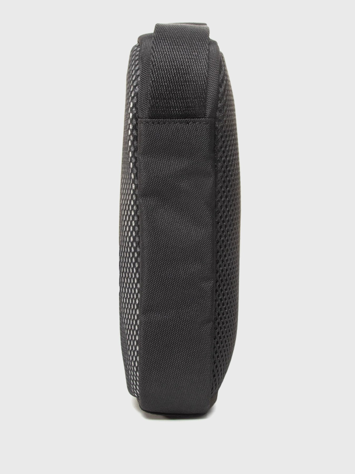 Мессенджер Calvin Klein модель K50K506024_BAX0 Мессенджер Calvin Klein модель K50K506024_BAX0 Фото