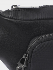 Поясна сумка Calvin Klein модель K50K506273_BAX0 Фото