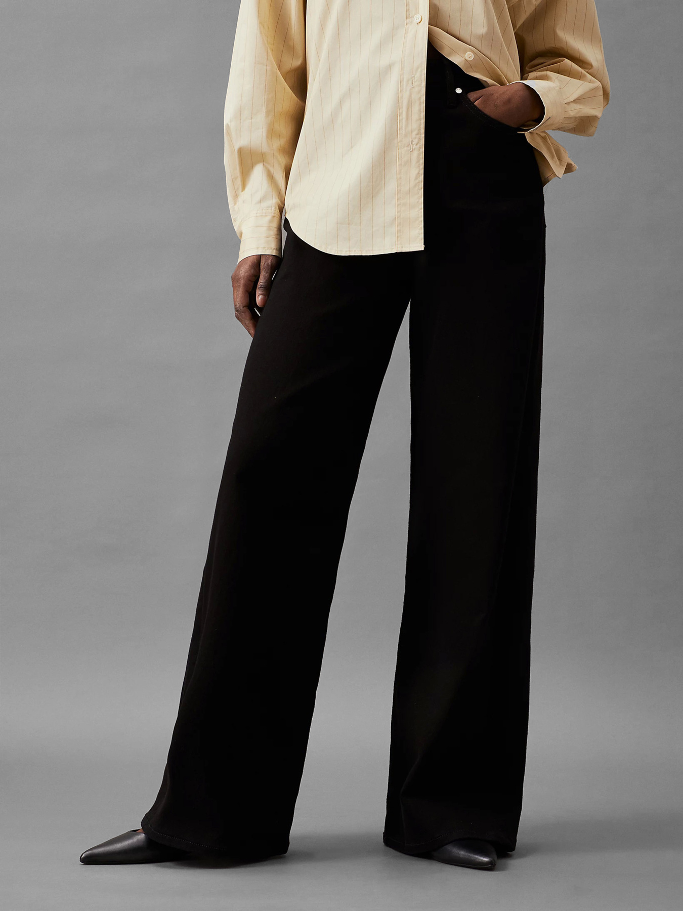 Широкие джинсы Calvin Klein модель K20K207304-1BY Широкие джинсы Calvin Klein модель K20K207304-1BY Фото