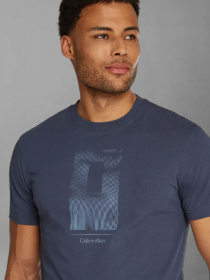 Футболка Calvin Klein Vertical Lines Graphic модель K10K113588-PPK Фото