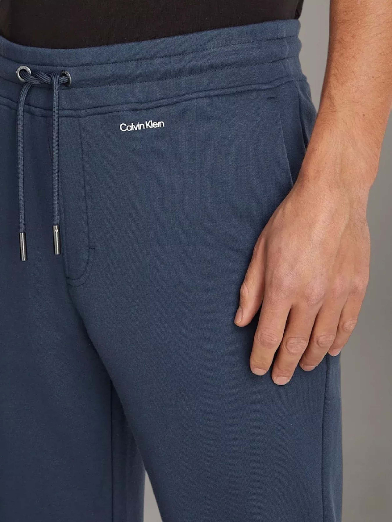 Штаны спортивные Calvin Klein Nano Logo модель K10K113654-PPK Фото