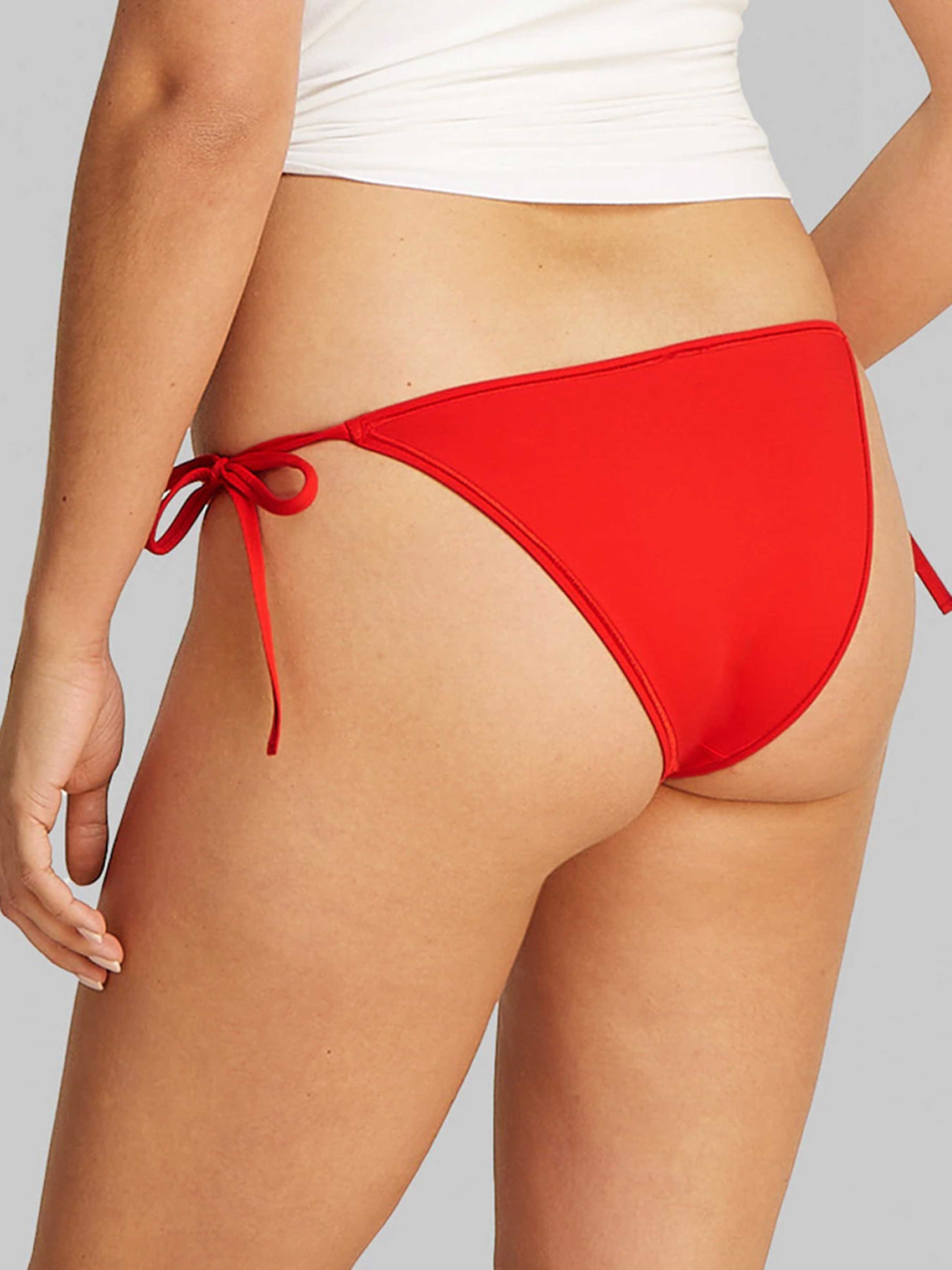 Низ купальника Calvin Klein Underwear модель KW0KW02349-XM8 Низ купальника Calvin Klein Underwear модель KW0KW02349-XM8 Фото